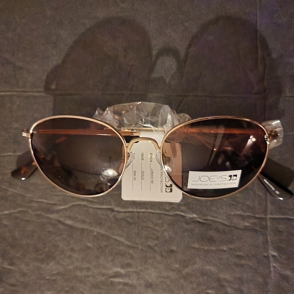 Joe’s Round Gold Frame Sunglasses NWT